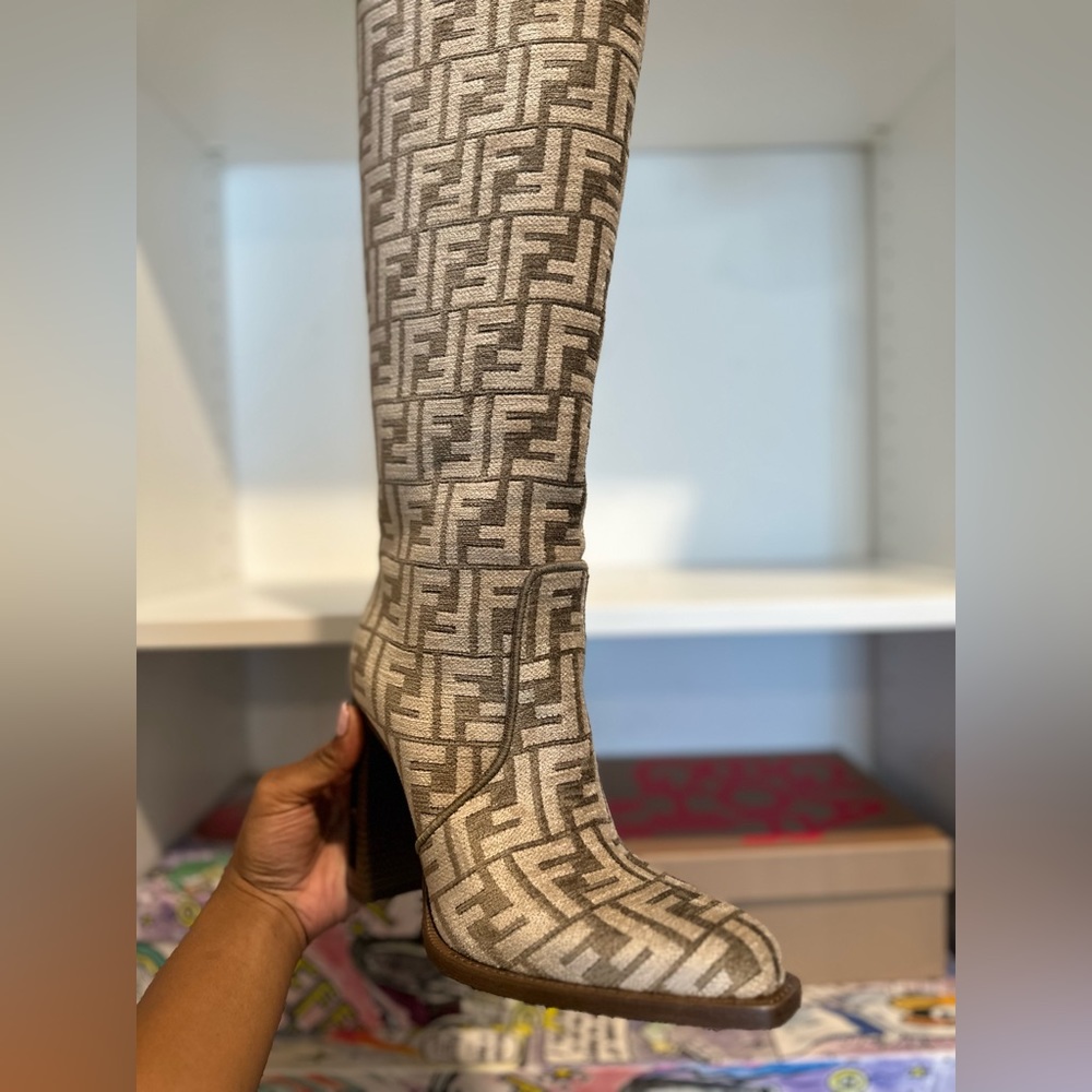Fendi boots